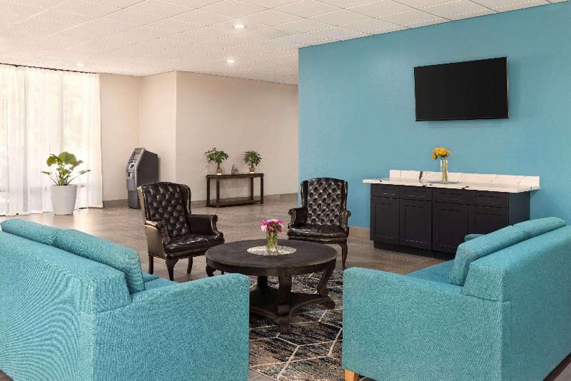 Days Inn By Wyndham Mccomb Ms image
