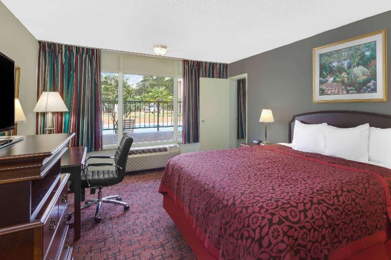 Days Inn By Wyndham Mccomb Ms image