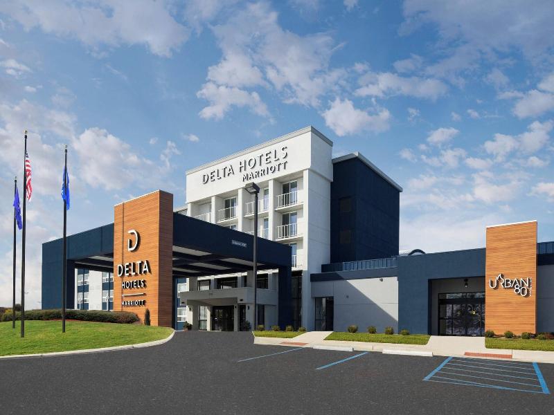 Ramada Plaza by Wyndham Green Bay image