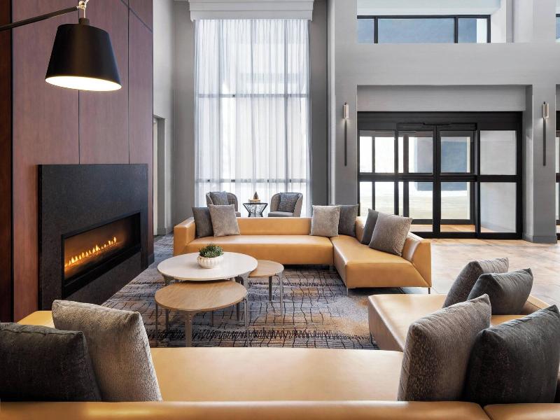 Ramada Plaza by Wyndham Green Bay image