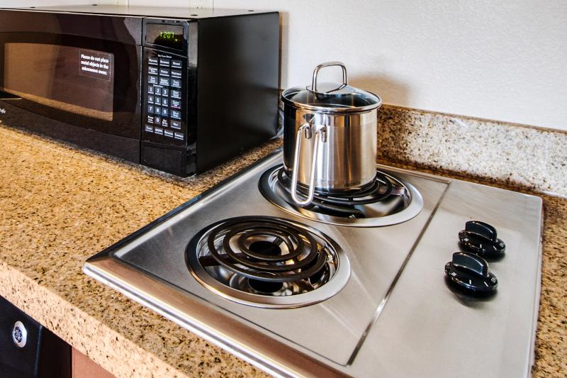 Candlewood Suites Longview image