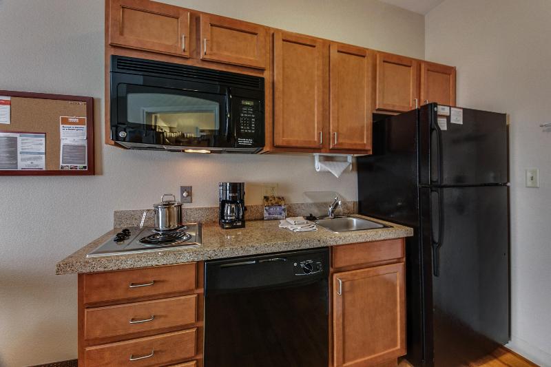 Candlewood Suites Longview image