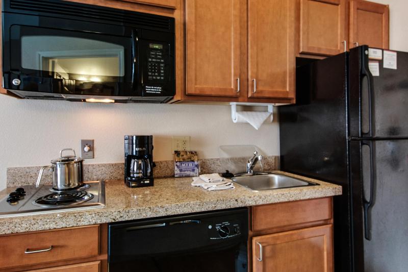 Candlewood Suites Longview image