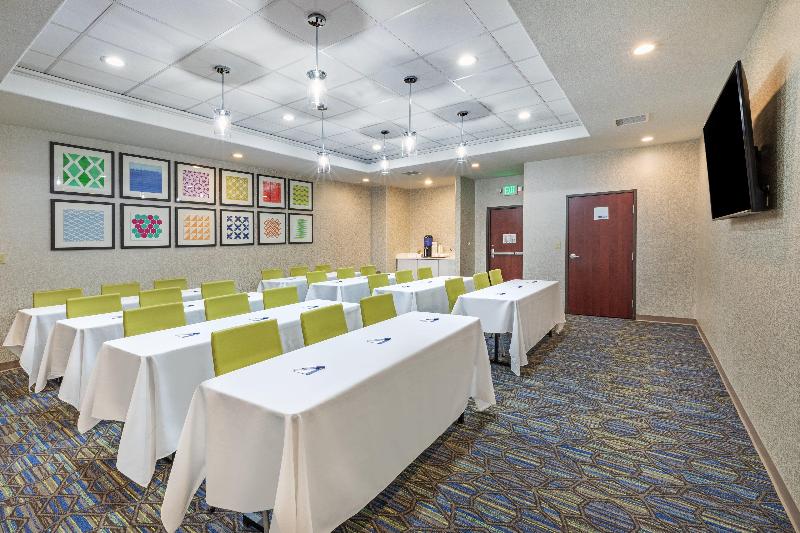 Holiday Inn Express & Suites Guymon By IHG image