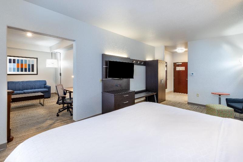 Holiday Inn Express & Suites Guymon By IHG image