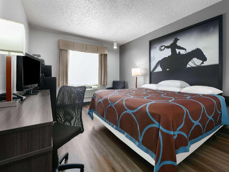 Super 8 by Wyndham Grapevine/DFW Airport Northwest image