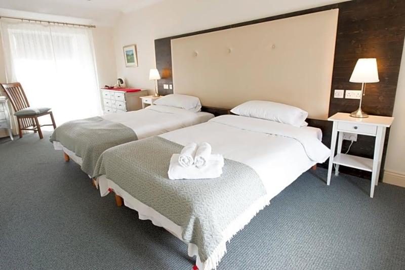 Connemara Lake Hotel image