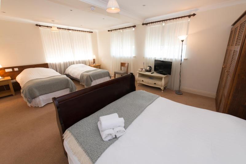 Connemara Lake Hotel image