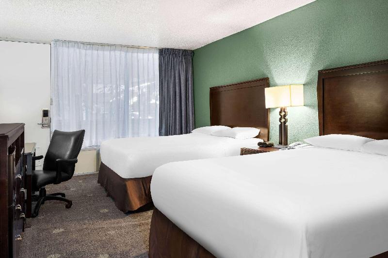 Travelodge By Wyndham Gaylord image