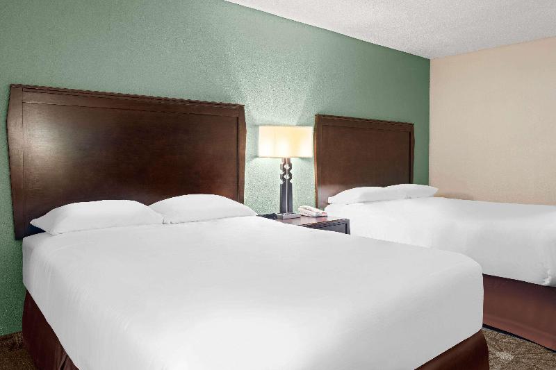 Travelodge By Wyndham Gaylord image