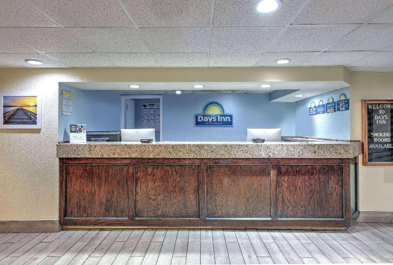 Days Inn By Wyndham Greenville Ms image