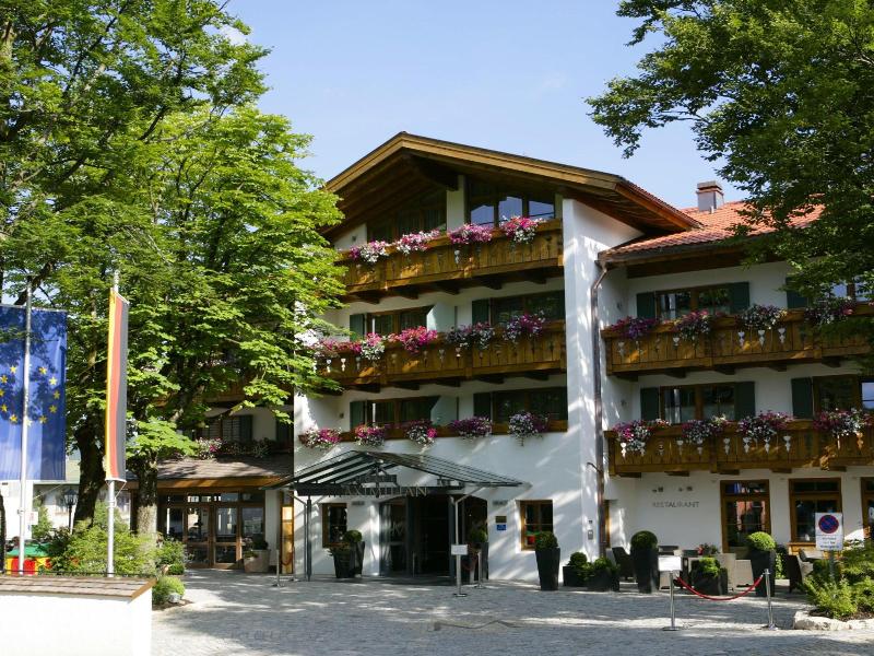 Maximilian — general view