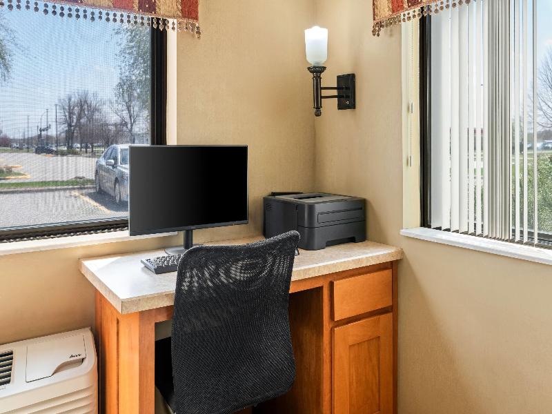Days Inn By Wyndham Columbia Mall