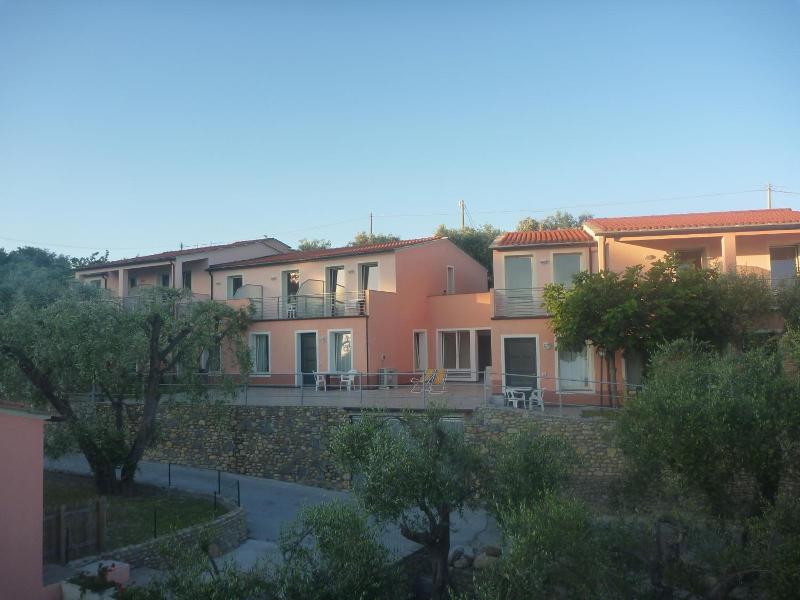 Borgo Verde-Uliveto image