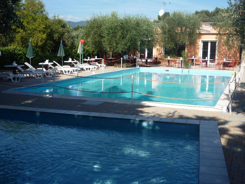 Borgo Verde-Uliveto image