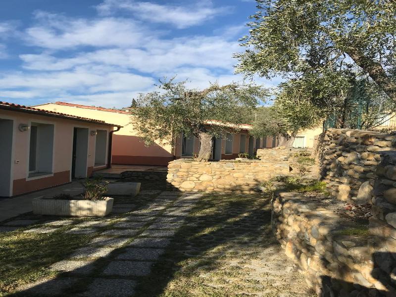 Borgo Verde-Uliveto image
