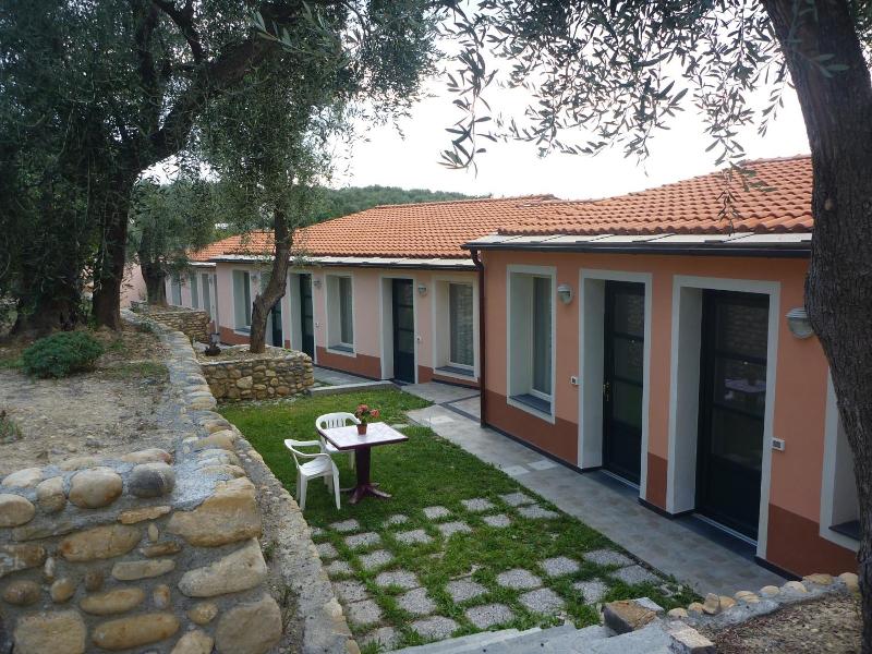 Borgo Verde-Uliveto image