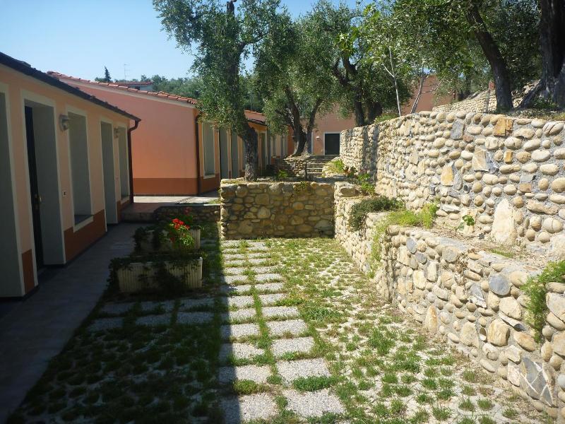 Borgo Verde-Uliveto image