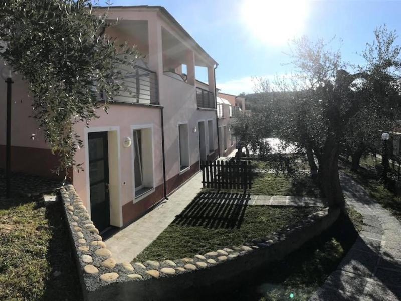 Borgo Verde-Uliveto image