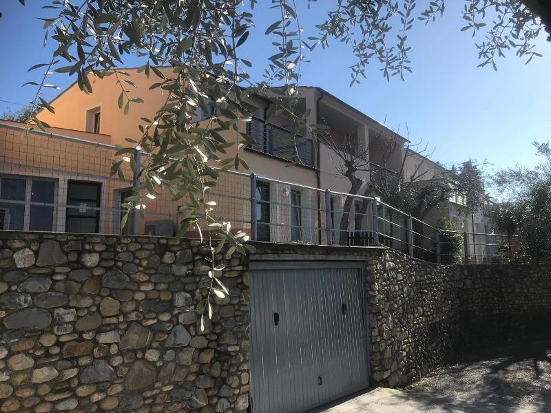 Borgo Verde-Uliveto image
