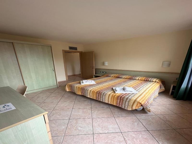 Borgo Verde-Uliveto image