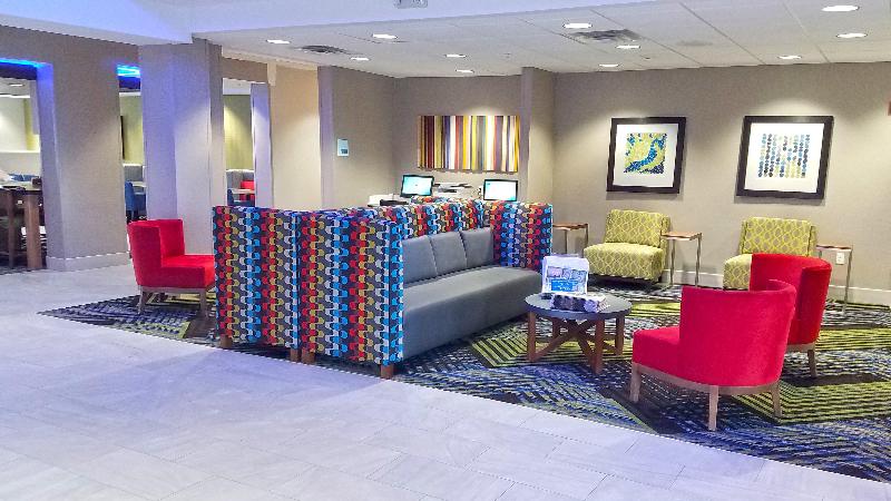 Holiday Inn Express Hastings image