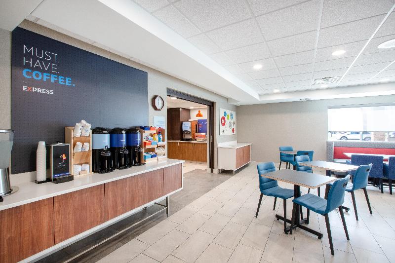 Holiday Inn Express Hastings image