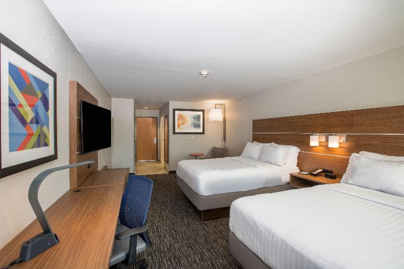 Holiday Inn Express Hastings image