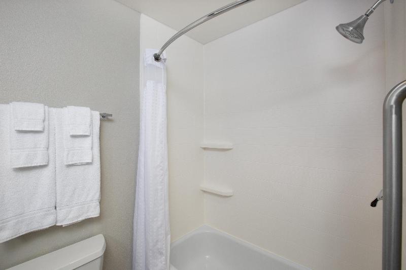 Holiday Inn Express Hastings image