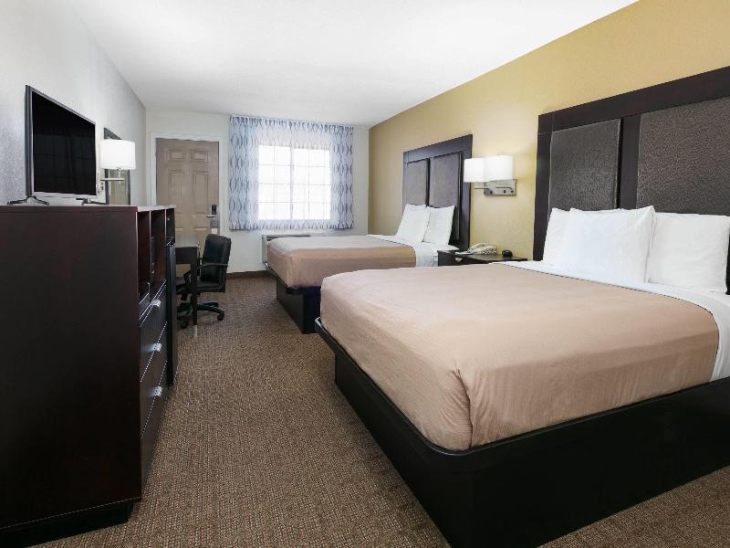 Days Inn By Wyndham Granbury image