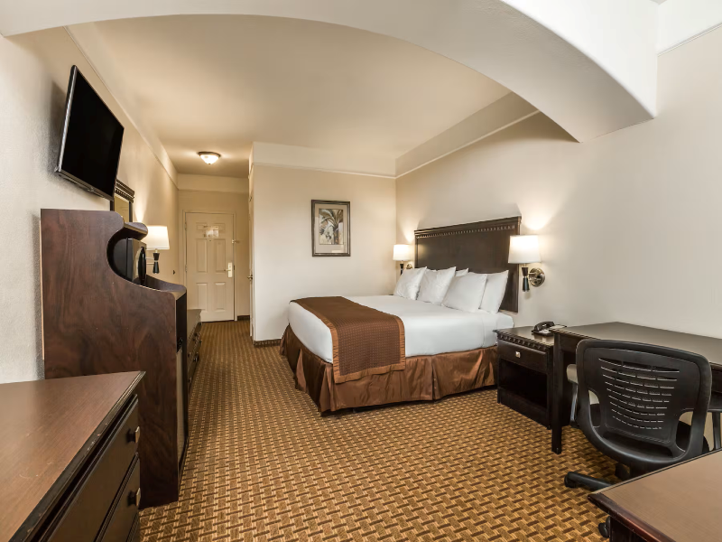 Baymont by Wyndham Galveston image