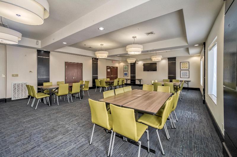 Holiday Inn Express & Suites Beeville By IHG image