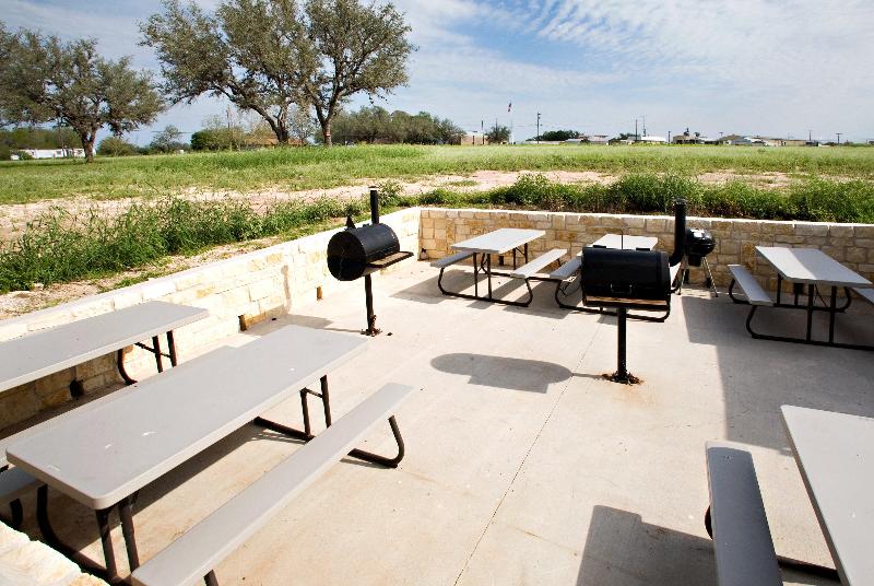 Holiday Inn Express & Suites Beeville By IHG image