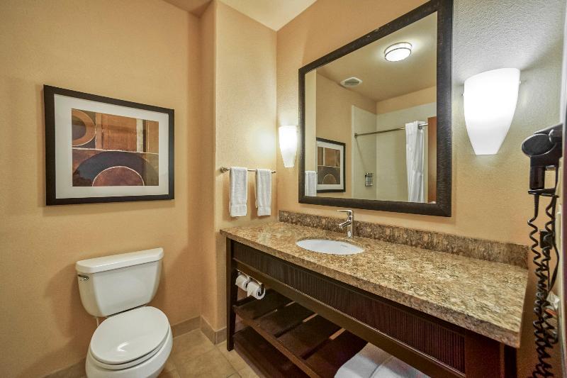 Holiday Inn Express & Suites Beeville By IHG image