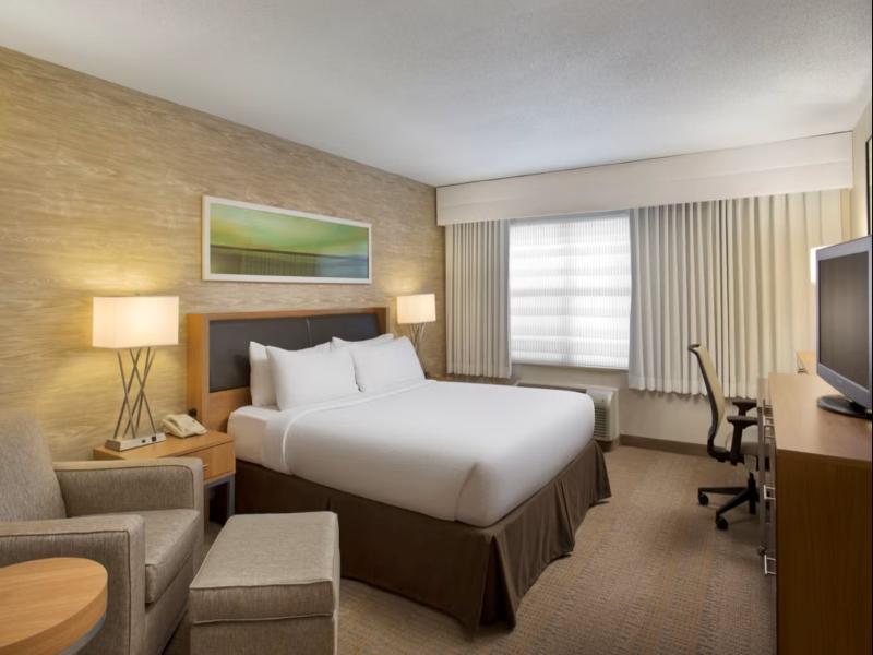Holiday Inn Grand Rapids - Airport image