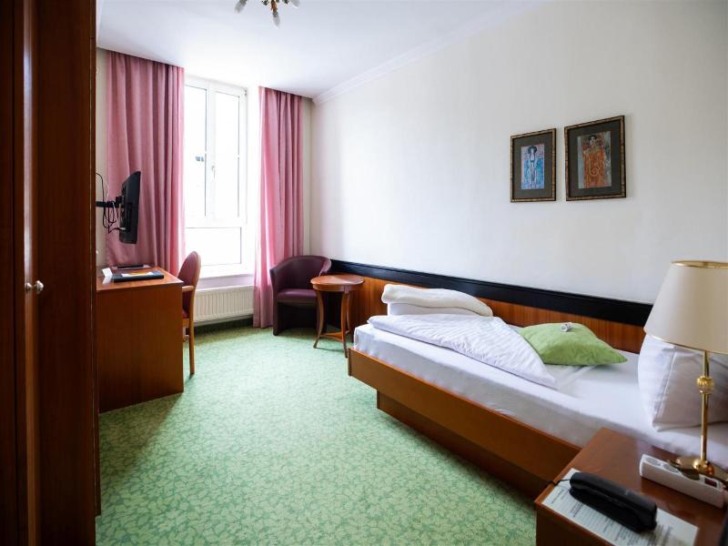 Kurhotel Dr. Petershofer image