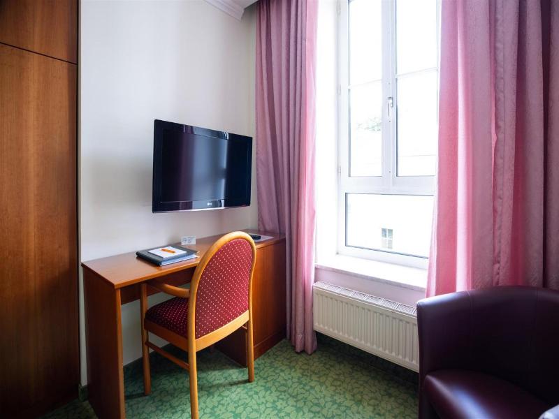 Kurhotel Dr. Petershofer image