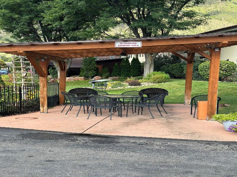 Cedar Lodge