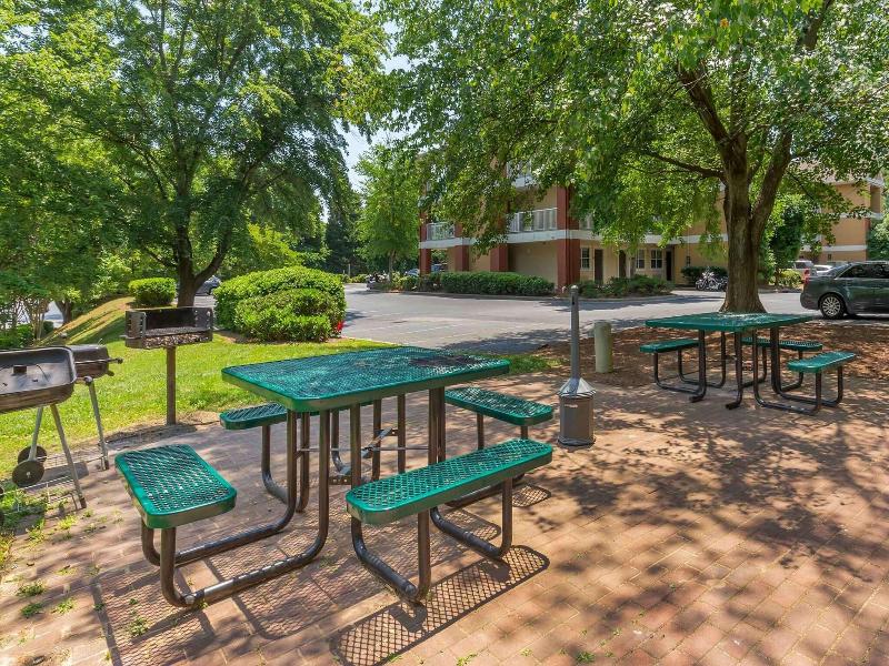 Extended Stay America - Greensboro - Wendover Ave.