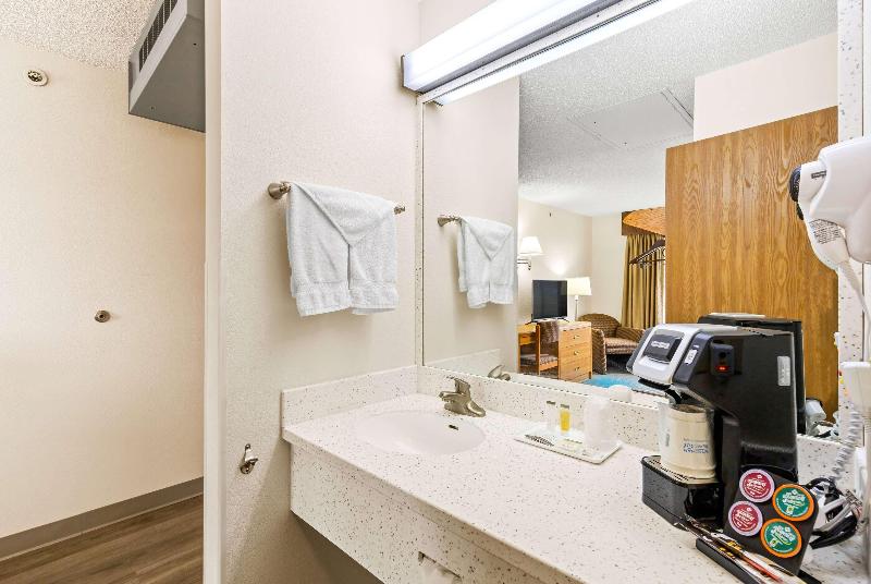 Days Inn by Wyndham Great Falls image