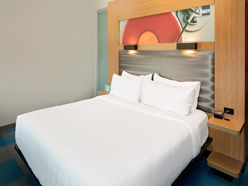 Aloft Green Bay image