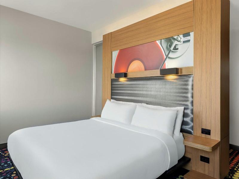 Aloft Green Bay image