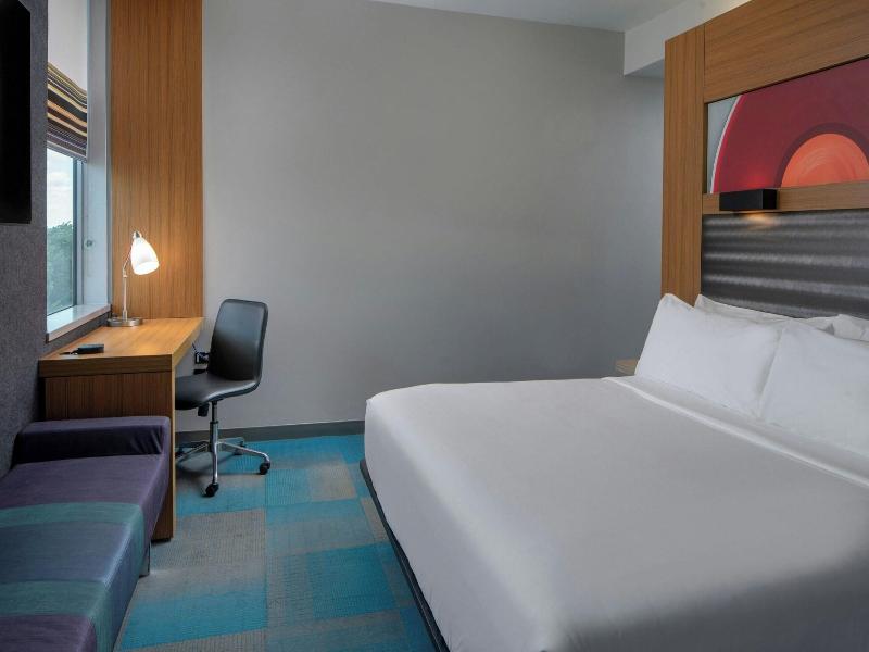 Aloft Green Bay image