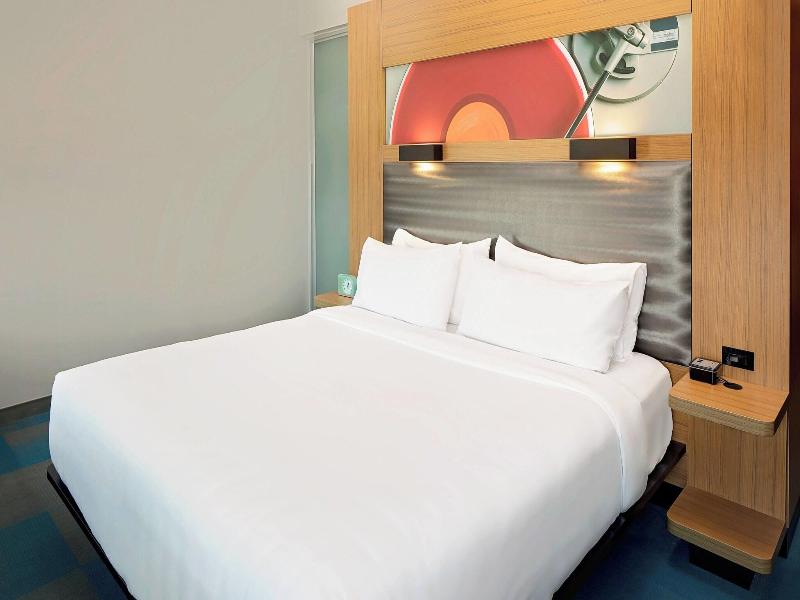 Aloft Green Bay image