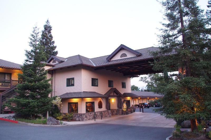 Redwood Motel image