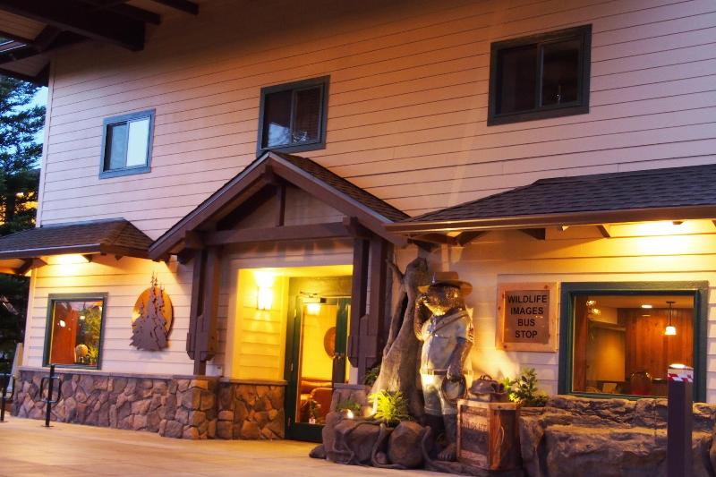 Redwood Motel image