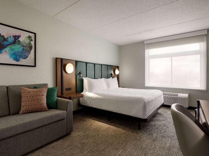 DOUBLE Accessible KING SIZE BED