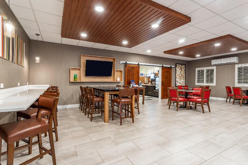 Holiday Inn Express Annapolis East - Kent Island image
