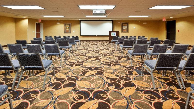 Holiday Inn Express & Suites Great Falls By IHG image