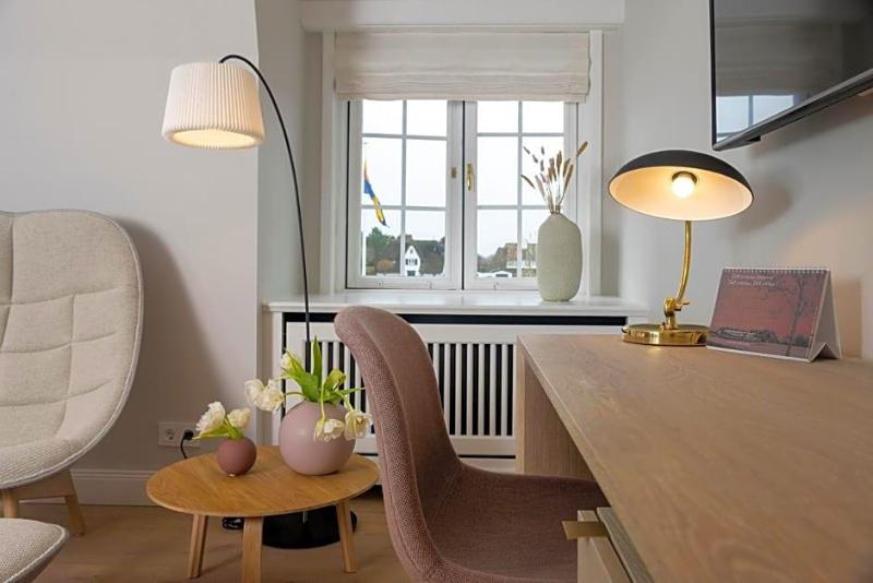 Benen Diken Hof image